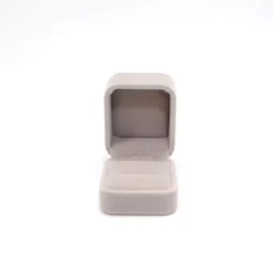 Sven Ring Box in Light Grey opening